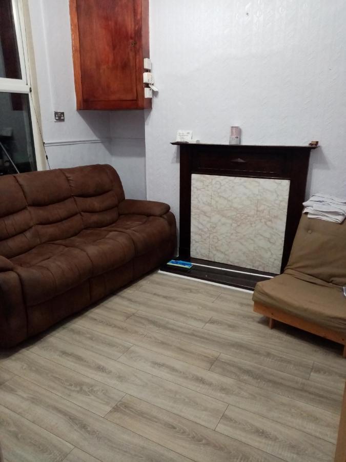 East Belfast Rooms Available Long Or Short Term Accommodation المظهر الخارجي الصورة