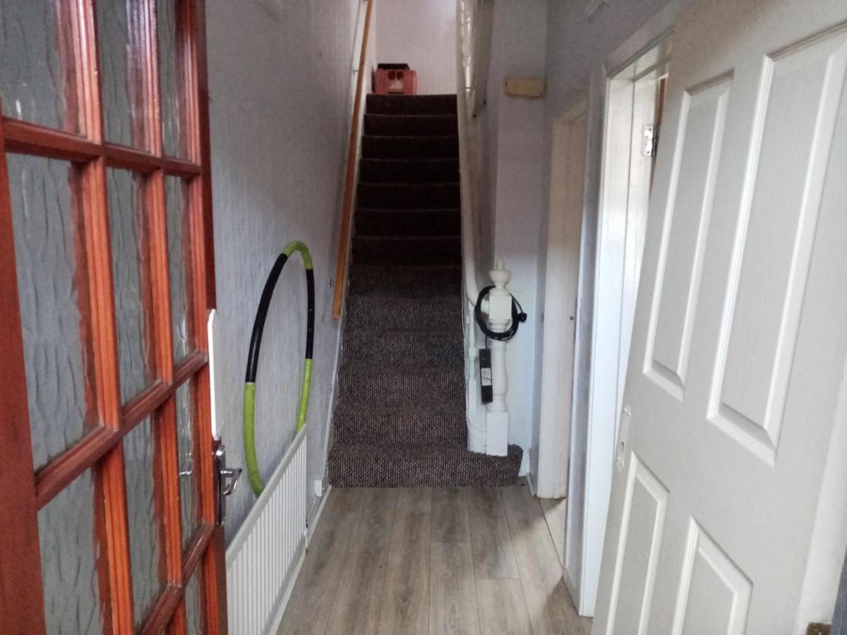 East Belfast Rooms Available Long Or Short Term Accommodation المظهر الخارجي الصورة