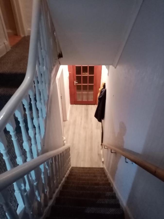 East Belfast Rooms Available Long Or Short Term Accommodation الغرفة الصورة